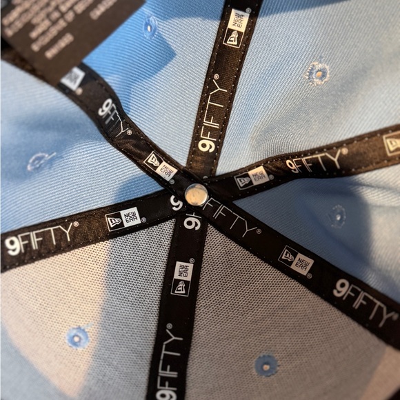 New Era Light Blue 9FIFTY Cap - Picture 3 of 5